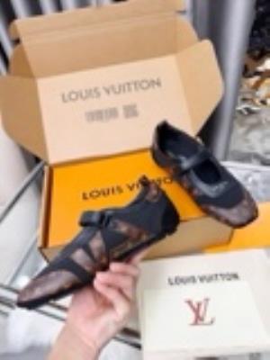 wholesale quality women louis vuitton shoes model no. 554